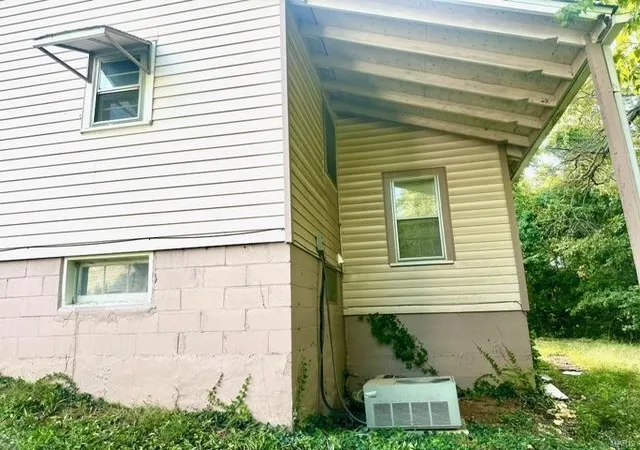 Photo 4 of Single family home for sale at 632 N Division St, Bonne Terre, MO 63628 | MLS# 24049289 | Listing updated on 2024-10-18