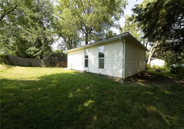 Photo 4 of Single family home for sale at 40 Orchard Hills Dr, Saint Peters, MO 63376 | MLS# 24049604 | Listing updated on 2024-12-09