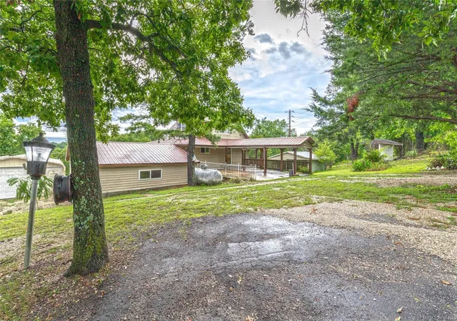 Photo 2 of Single family home for sale at 15250 Texas Rd, Saint Robert, MO 65584 | MLS# 24050406 | Listing updated on 2024-11-25