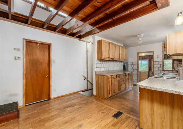 Photo 4 of Single family home for sale at 15250 Texas Rd, Saint Robert, MO 65584 | MLS# 24050406 | Listing updated on 2024-11-25
