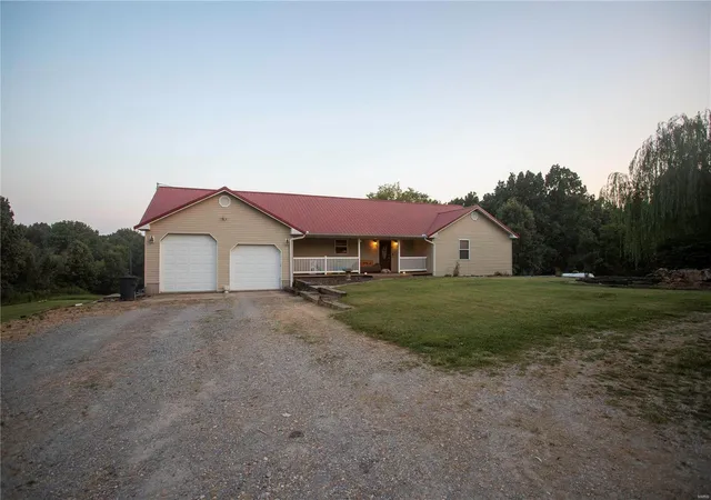Photo 1 of Single family home for sale at 17216 County Rd 527, Bloomfield, MO 63825 | MLS# 24050870 | Listing updated on 2024-10-30