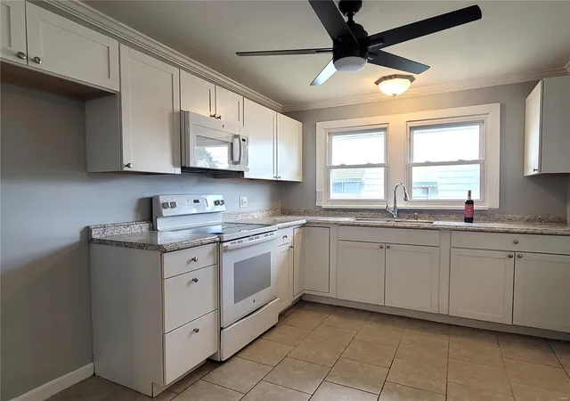 Photo 3 of Single family home for sale at 803 W 8th Street, Washington, MO 63090 | MLS# 24050910 | Listing updated on 2024-11-05