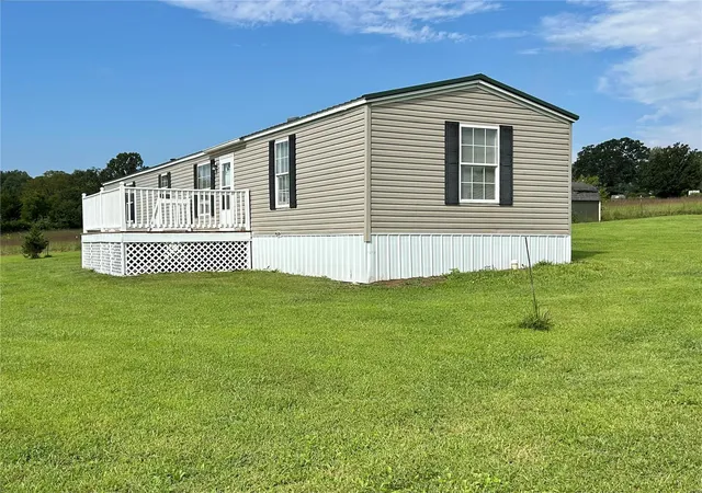 Photo 3 of Single family home for sale at 231 County Rd 5085, Salem, MO 65560 | MLS# 24051714 | Listing updated on 2024-08-28