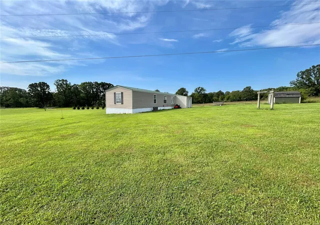 Photo 4 of Single family home for sale at 231 County Rd 5085, Salem, MO 65560 | MLS# 24051714 | Listing updated on 2024-08-28