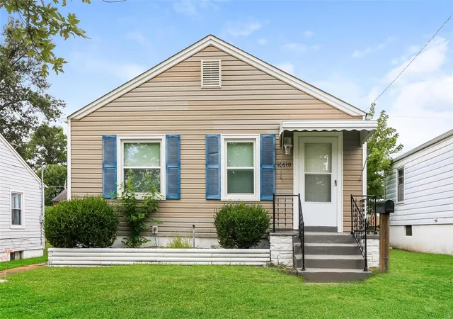 Photo 2 of Single family home for sale at 10610 Saint Philip Ln, Saint Ann, MO 63074 | MLS# 24051901 | Listing updated on 2024-08-21