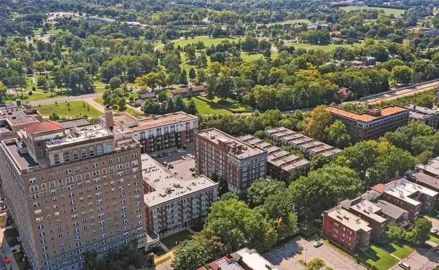 Listing Photo 27 - Condo for sale in 5316 Pershing Ave located at 5316 Pershing Ave, St. Louis, MO 63112 - Unit #507