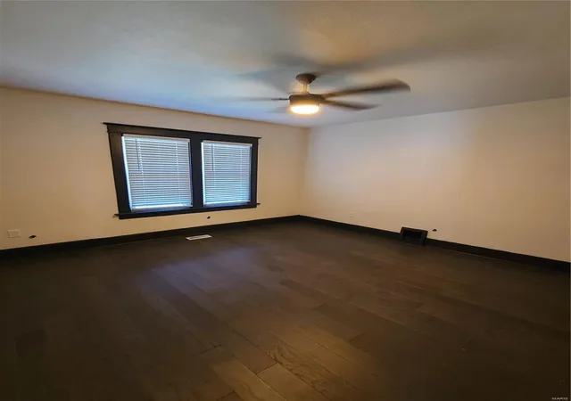 Photo 4 of Single family home for sale at 164 Spruce St, Glen Carbon, IL 62034 | MLS# 24052384 | Listing updated on 2024-09-10