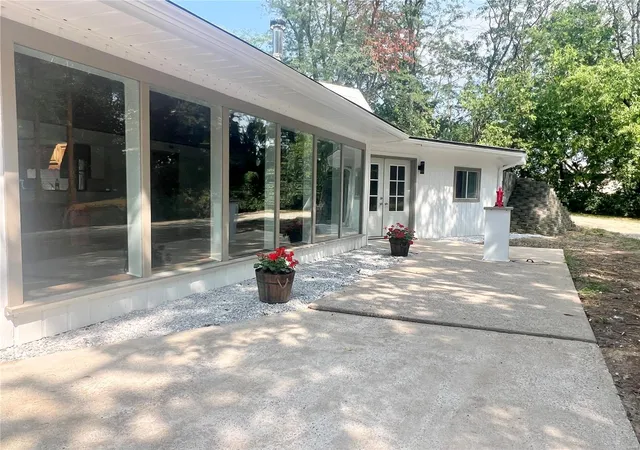 Photo 3 of Single family home for sale at 32291 147th Street, Canton, MO 63435 | MLS# 24053431 | Listing updated on 2024-11-05