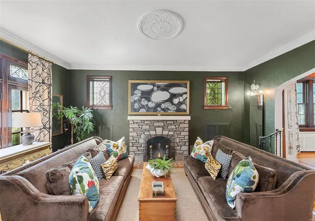 Photo 4 of Single family home for sale at 7489 Stanford Ave, Saint Louis, MO 63130 | MLS# 24053953 | Listing updated on 2024-09-09