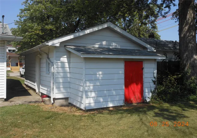 Photo 20 of Single family home for sale at 145 E 6th Street, Roxana, IL 62084 | MLS# 24054211 | Listing updated on 2024-09-17