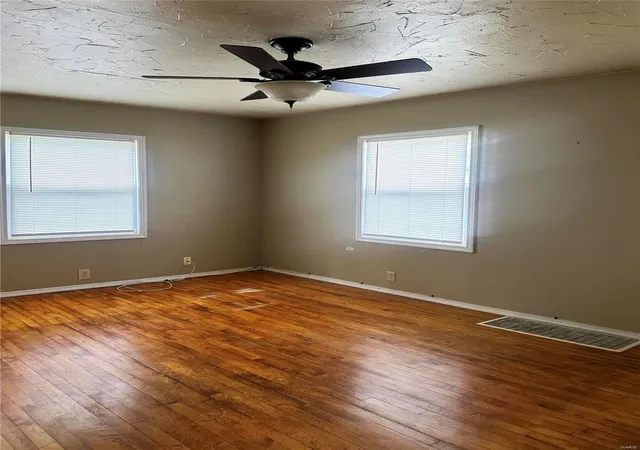 Photo 3 of Single family home for sale at 1710 E 6th Street, Washington, MO 63090 | MLS# 24054963 | Listing updated on 2024-09-04