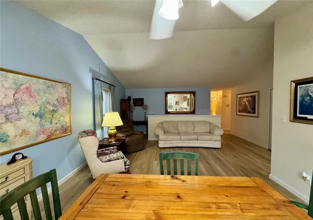 Photo 3 of Single family home for sale at 10 Deer Grv Dr, Saint Peters, MO 63376 | MLS# 24054997 | Listing updated on 2024-09-01