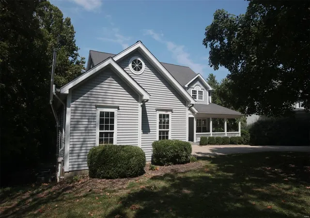 Photo 3 of Single family home for sale at 1925 Westview Ave, Saint Louis, MO 63122 | MLS# 24055024 | Listing updated on 2024-09-13
