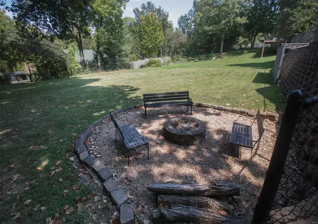 Photo 4 of Single family home for sale at 1925 Westview Ave, Saint Louis, MO 63122 | MLS# 24055024 | Listing updated on 2024-09-13