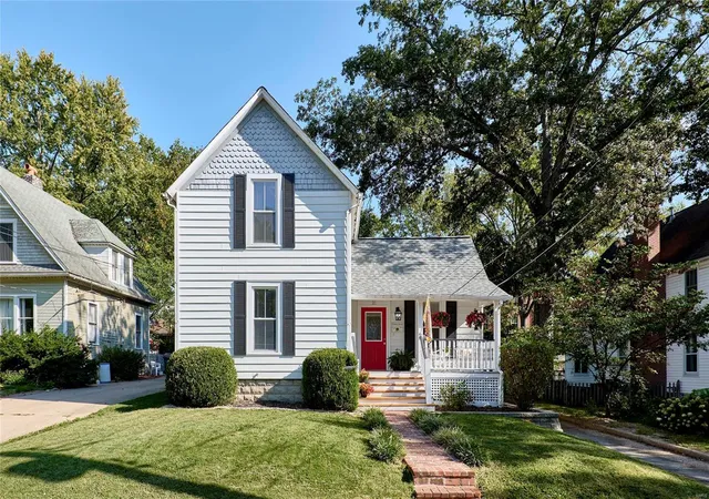 Photo 2 of Single family home for sale at 21 E Cedar Ave, Saint Louis, MO 63119 | MLS# 24055504 | Listing updated on 2024-09-09
