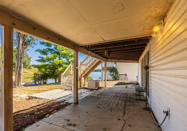Photo 3 of Single family home for sale at 58 Harbor Bnd Ct, Lake Saint Louis, MO 63367 | MLS# 24055699 | Listing updated on 2024-09-06