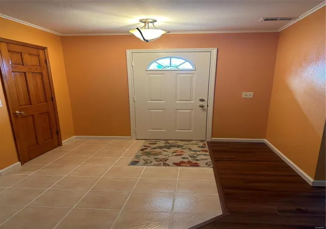 Photo 4 of Single family home for sale at 51680 Big Crk Ln, Hannibal, MO 63401 | MLS# 24055717 | Listing updated on 2024-09-10