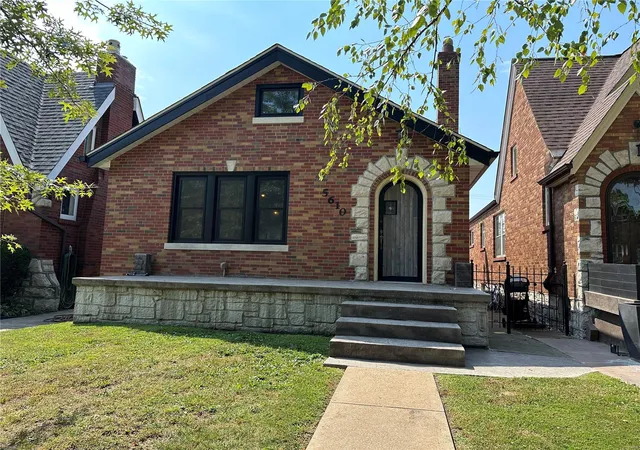 Photo 2 of Single family home for sale at 5610 Neosho St, Saint Louis, MO 63109 | MLS# 24055725 | Listing updated on 2024-09-09