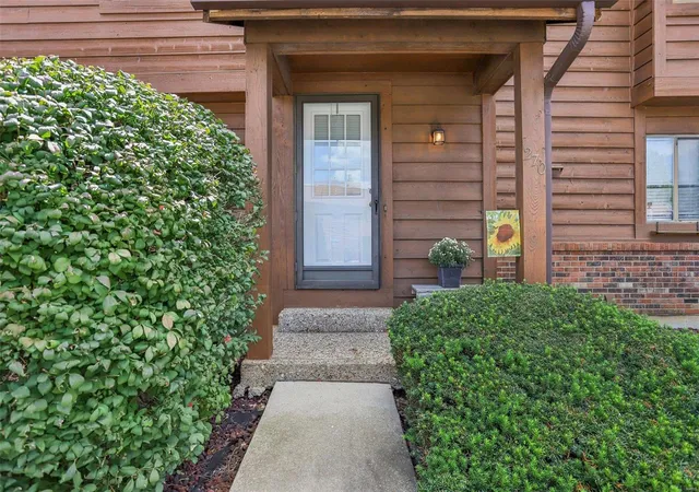 Photo 2 of Condo for sale at 270 Cedar Grv Dr #C, Saint Charles, MO 63304 | MLS# 24055775 | Listing updated on 2024-11-28