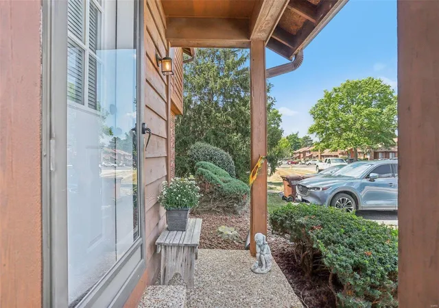 Photo 3 of Condo for sale at 270 Cedar Grv Dr #C, Saint Charles, MO 63304 | MLS# 24055775 | Listing updated on 2024-11-28