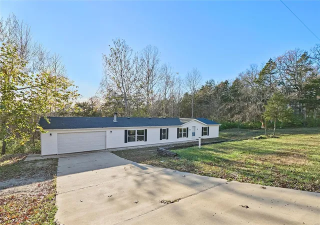 Photo 2 of Single family home for sale at 8892 State Rd Ee, Dittmer, MO 63023 | MLS# 24056355 | Listing updated on 2024-11-29