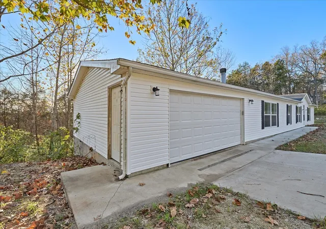 Photo 3 of Single family home for sale at 8892 State Rd Ee, Dittmer, MO 63023 | MLS# 24056355 | Listing updated on 2024-11-29