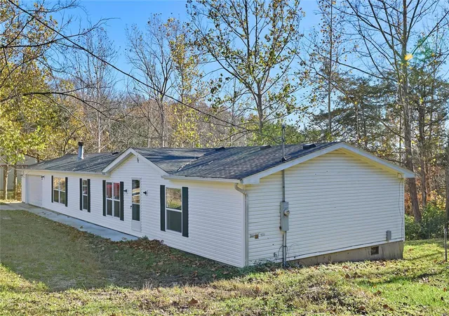 Photo 4 of Single family home for sale at 8892 State Rd Ee, Dittmer, MO 63023 | MLS# 24056355 | Listing updated on 2024-11-29