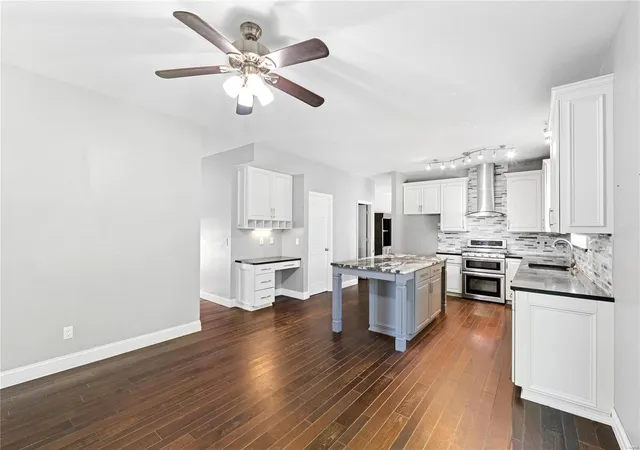 Photo 4 of Single family home for sale at 887 Jacks Crk Ct, Defiance, MO 63341 | MLS# 24056523 | Listing updated on 2024-11-18