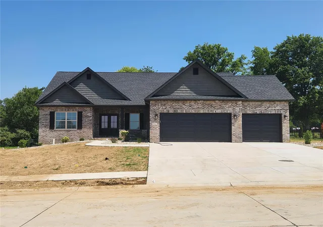 Photo 1 of Single family home for sale at 504 Master Ct, Belleville, IL 62221 | MLS# 24058116 | Listing updated on 2024-10-07