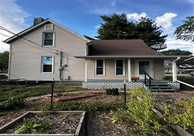 Photo 3 of Single family home for sale at 115 W 5th Street, O Fallon, IL 62269 | MLS# 24058335 | Listing updated on 2024-11-23