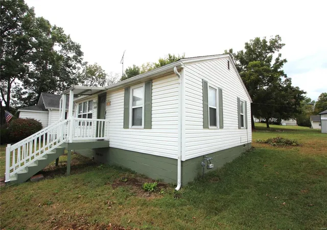 Photo 3 of Single family home for sale at 310 2nd Street, Park Hills, MO 63601 | MLS# 24058734 | Listing updated on 2024-11-12