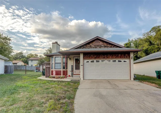 Photo 1 of Single family home for sale at 701 Oak Crk Ct, O Fallon, IL 62269 | MLS# 24059021 | Listing updated on 2024-09-21