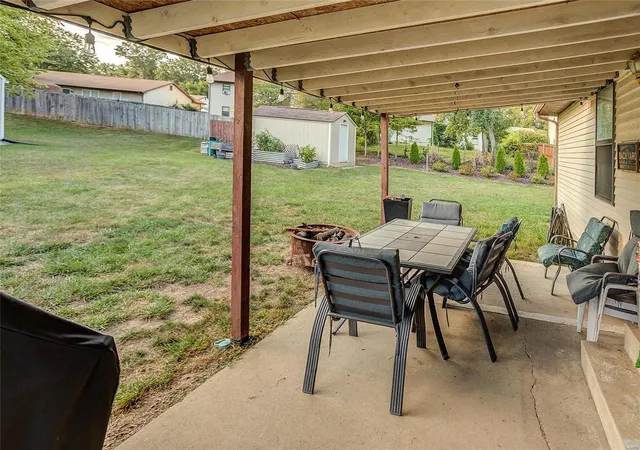 Photo 3 of Single family home for sale at 701 Oak Crk Ct, O Fallon, IL 62269 | MLS# 24059021 | Listing updated on 2024-09-21