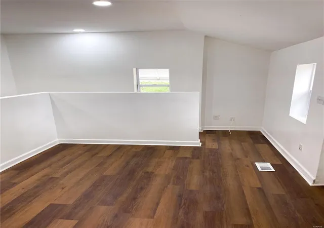 Photo 3 of Single family home for sale at 418 Ames Pl, Saint Louis, MO 63135 | MLS# 24059320 | Listing updated on 2024-11-30