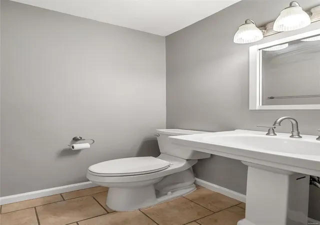 Photo 2 of Townhouse for sale at 1112 Rue La Chelle #1112, Saint Louis, MO 63141 | MLS# 24059812 | Listing updated on 2024-11-26