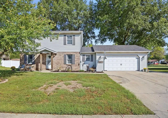 Photo 1 of Single family home for sale at 517 Green Hvn Dr, Swansea, IL 62226 | MLS# 24060853 | Listing updated on 2024-12-05