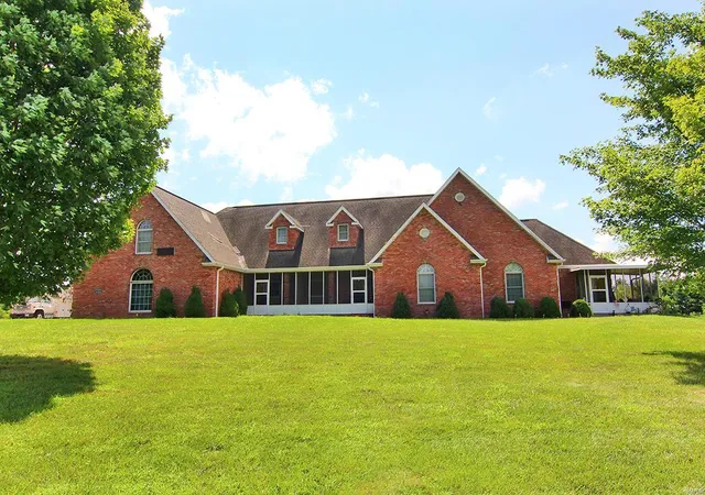 Photo 1 of Single family home for sale at 222 Crescent Lake Dr, Cape Girardeau, MO 63701 | MLS# 24060938 | Listing updated on 2024-11-30