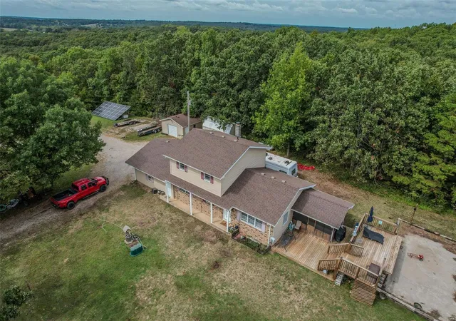 Photo 2 of Single family home for sale at 24501 Grindstone Ln, Lebanon, MO 65536 | MLS# 24061051 | Listing updated on 2024-12-02