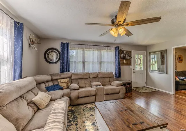 Photo 3 of Single family home for sale at 24501 Grindstone Ln, Lebanon, MO 65536 | MLS# 24061051 | Listing updated on 2024-12-02