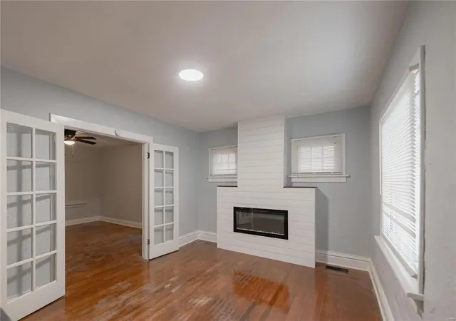 Photo 3 of Single family home for sale at 7624 Fairham Ave, Saint Louis, MO 63130 | MLS# 24061069 | Listing updated on 2024-12-18