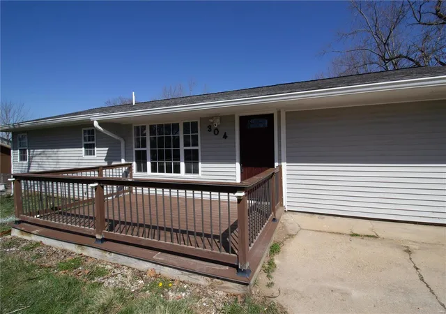 Photo 3 of Single family home for sale at 304 E 6th Street, Dixon, MO 65459 | MLS# 24061563 | Listing updated on 2024-11-18
