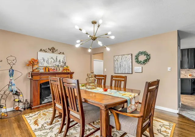 Photo 3 of Single family home for sale at 4471 Brooktop Ln, Saint Louis, MO 63128 | MLS# 24061790 | Listing updated on 2024-11-05