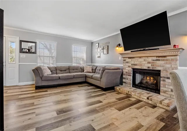 Photo 4 of Single family home for sale at 309 Westwind Ests Ln, Valley Park, MO 63088 | MLS# 24061949 | Listing updated on 2024-11-20