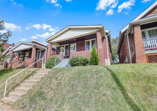 Photo 1 of Single family home for sale at 5701 Devonshire Ave, Saint Louis, MO 63109 | MLS# 24062481 | Listing updated on 2024-12-11