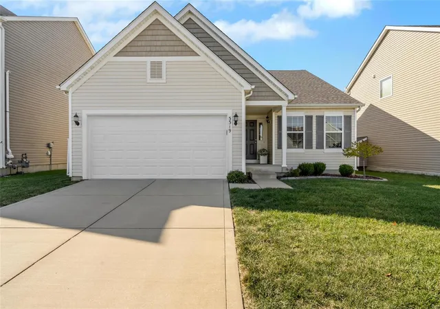 Photo 2 of Single family home for sale at 3319 Grace Hl Dr, Lake Saint Louis, MO 63367 | MLS# 24062824 | Listing updated on 2024-12-11
