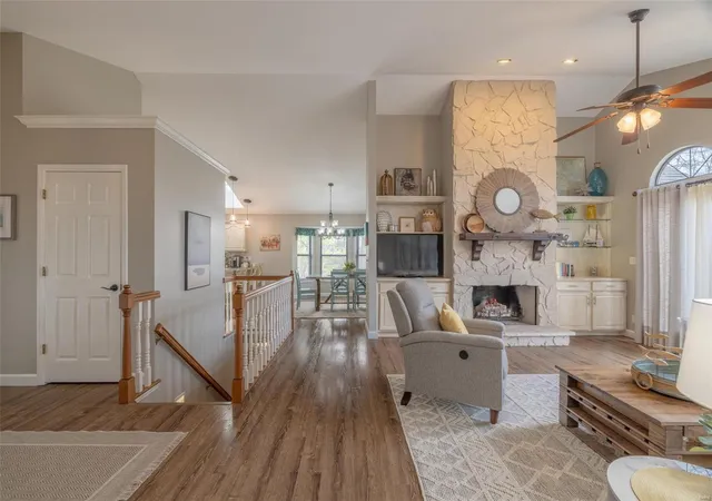 Photo 3 of Single family home for sale at 492 N Whippoorwill Dr, Wright City, MO 63390 | MLS# 24063105 | Listing updated on 2024-12-12