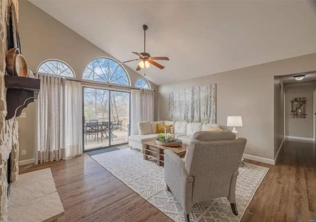 Photo 4 of Single family home for sale at 492 N Whippoorwill Dr, Wright City, MO 63390 | MLS# 24063105 | Listing updated on 2024-12-12