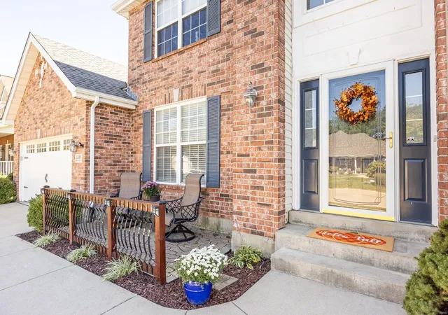 Photo 3 of Single family home for sale at 2240 Birmingham Dr, Belleville, IL 62221 | MLS# 24063510 | Listing updated on 2024-11-02