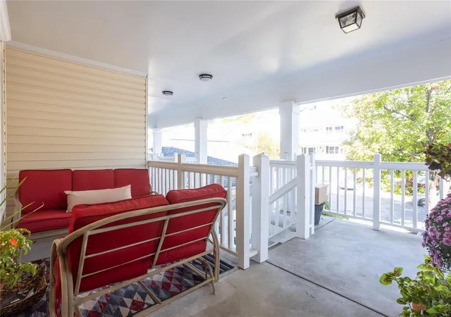 Listing Photo 4 - Condo for sale in building located at 7328 Woodlawn Colonial Ln, Saint Louis, MO 63119