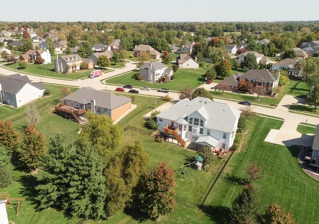 Photo 3 of Single family home for sale at 3413 Wood Duck Dr, Belleville, IL 62226 | MLS# 24063834 | Listing updated on 2024-12-10